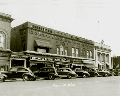 Plymouth's Main St. C. 1940