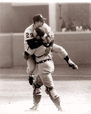 Detroit Tigers Mickey Lolich & Bill Freehan B/W C. 1968